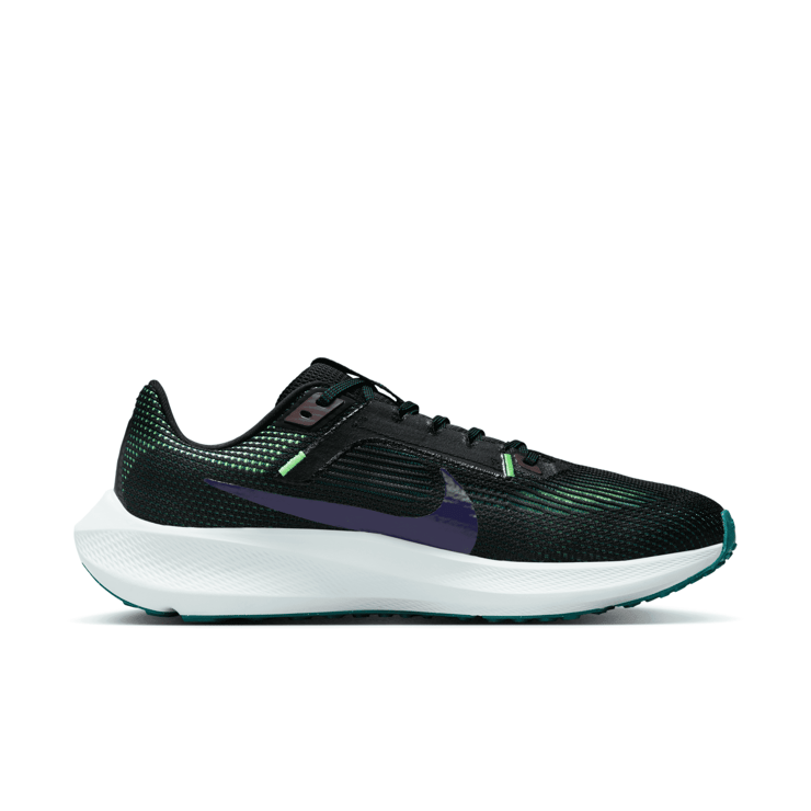 Nike Pegasus 40 Road Angle 1