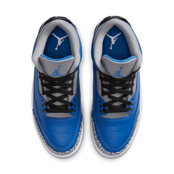 Jordan 3 Retro Varsity Royal Cement Angle 1