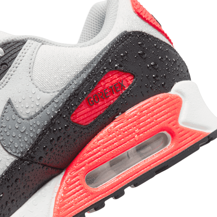 Nike Air Max 90 Gore-Tex Bright Crimson Angle 6