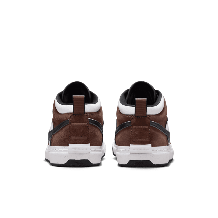Nike SB React Leo Light Chocolate Angle 3