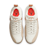 Jordan 12 Low Golf Sail Angle 1