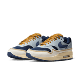 Nike Air Max 1 '87 Aura (W) Angle 2