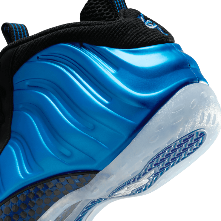 Nike Air Foamposite One Royal (2024) Angle 5