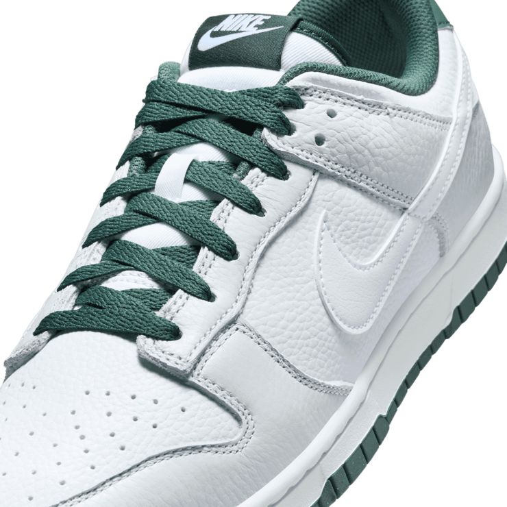 Nike Dunk Low Photon Dust Vintage Green Angle 4