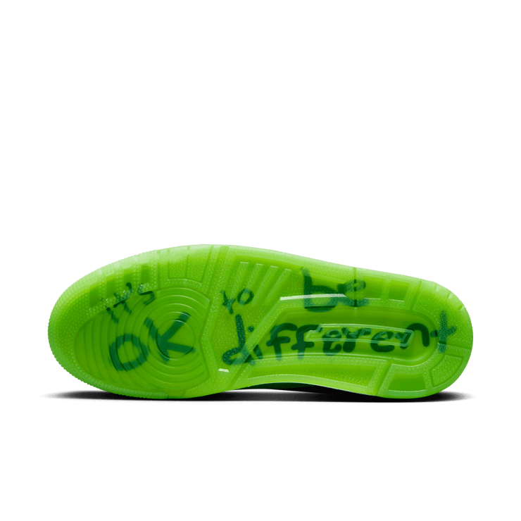 Air Jordan 3 Retro Doernbecher Hugo Covarrubias Molina (2023) Angle 0