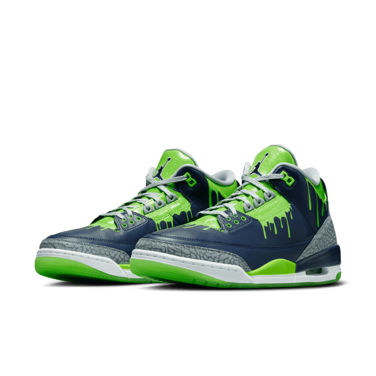 Air Jordan 3 Retro Doernbecher Hugo Covarrubias Molina (2023) Angle 2