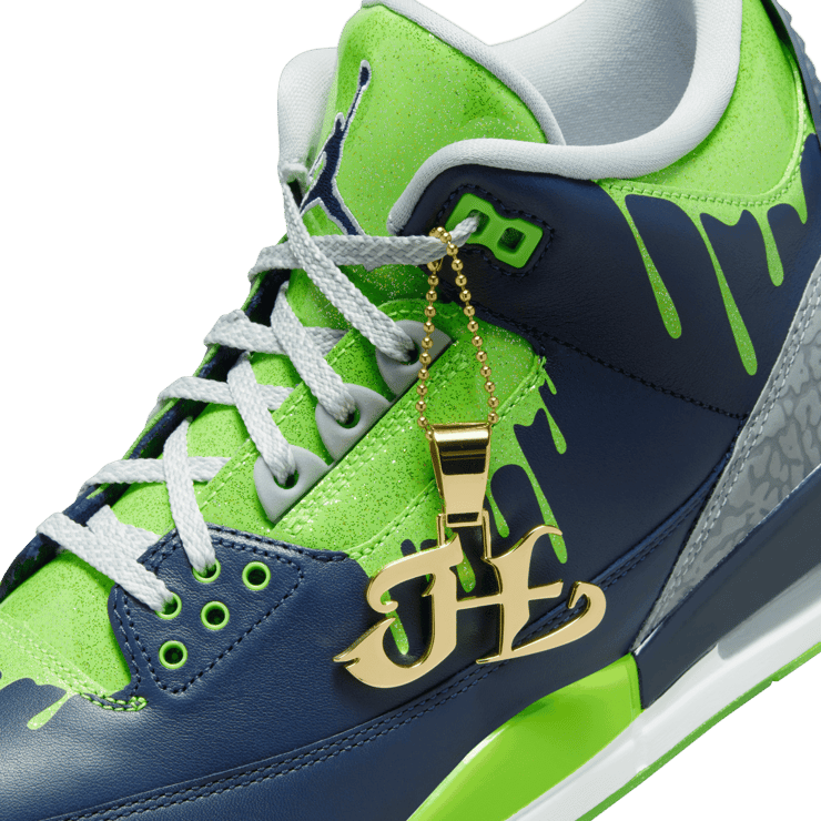 Air Jordan 3 Retro Doernbecher Hugo Covarrubias Molina (2023) Angle 8