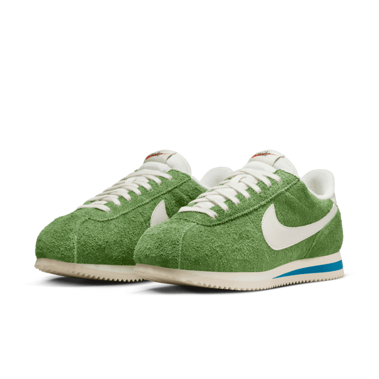 Nike Cortez Vintage Chlorophyll (W) Angle 2