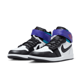 Air Jordan 1 High Flyease Black Toe Grape Angle 2