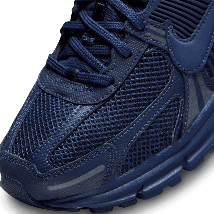 Nike Zoom Vomero 5 Midnight Navy Angle 4