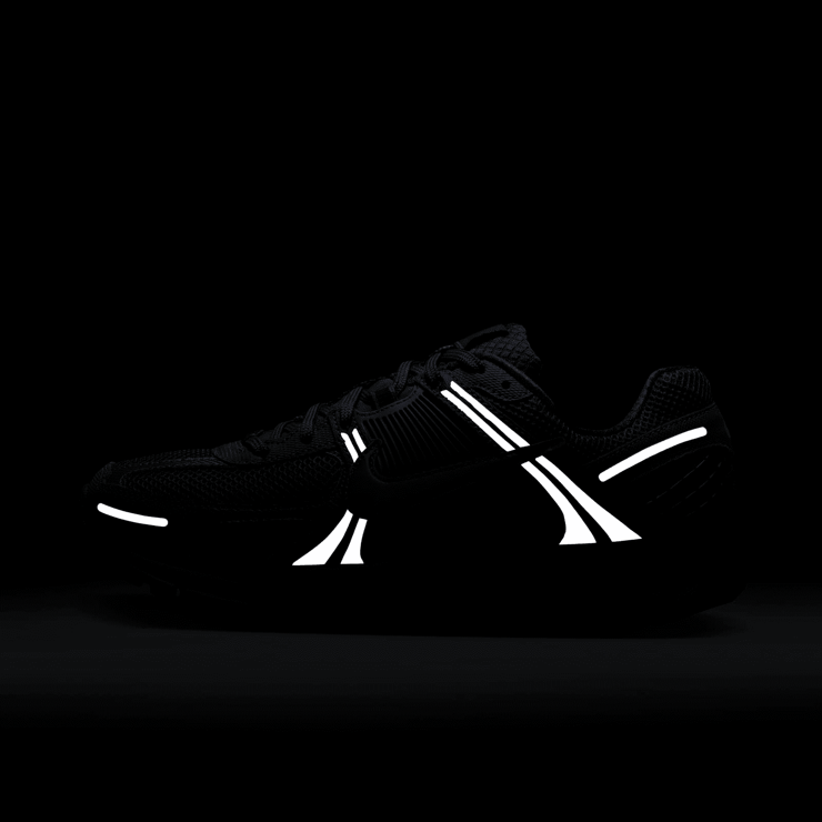 Nike Zoom Vomero 5 Midnight Navy Angle 8