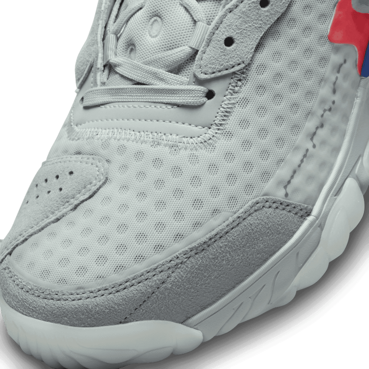 Jordan Delta 2 SE 'Pure Platinum' Angle 4
