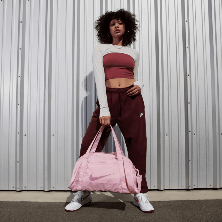 Nike Air Force 1 Low Valentine's Day 2024 (W) Angle 7