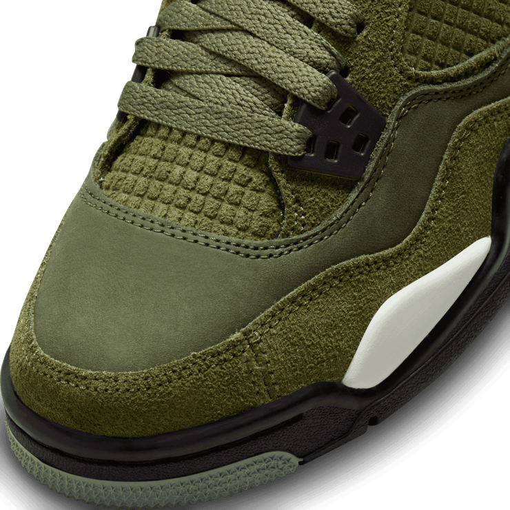 Air Jordan 4 Retro SE Craft Olive (GS) Angle 4
