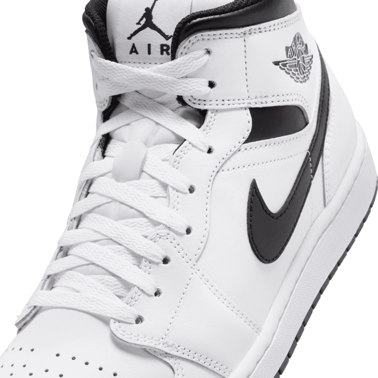 Air Jordan 1 Mid White Black Angle 4