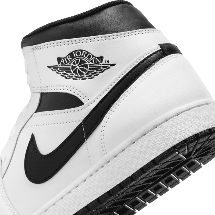 Air Jordan 1 Mid White Black Angle 5