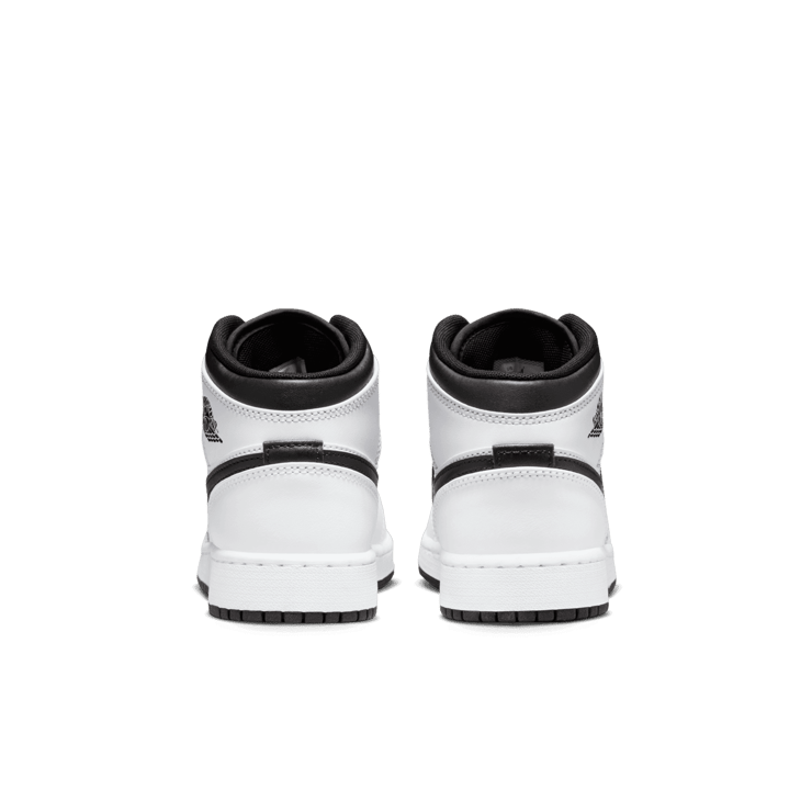 Air Jordan 1 Mid White Black (GS) Angle 3