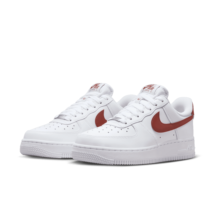 Nike Air Force 1 '07 EasyOn Angle 2