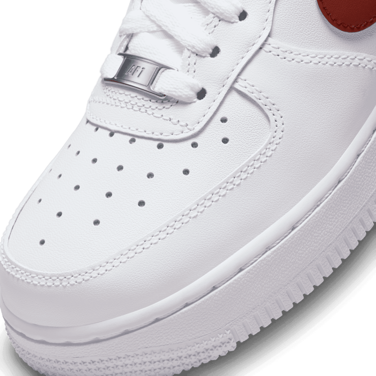 Nike Air Force 1 '07 EasyOn Angle 4