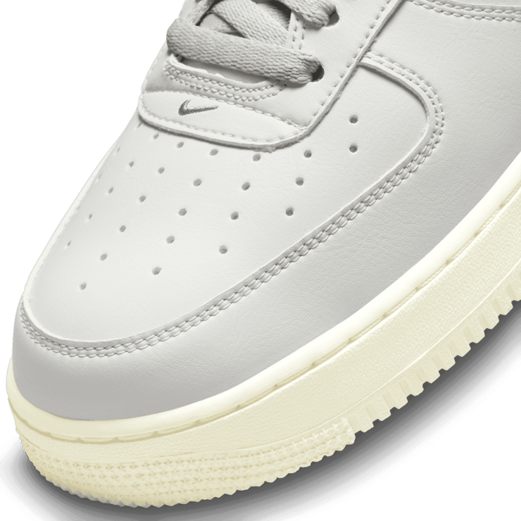 Nike Air Force 1 Jewel Light Bone Coconut Milk Angle 4