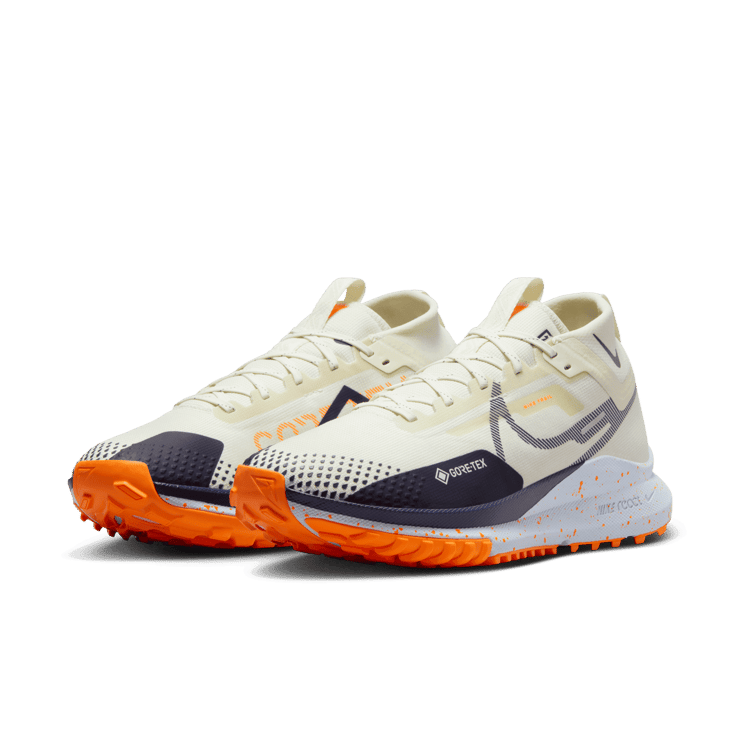 Nike React Pegasus Trail 4 GORE-TEX 'Sea Glass Total Orange' Angle 2