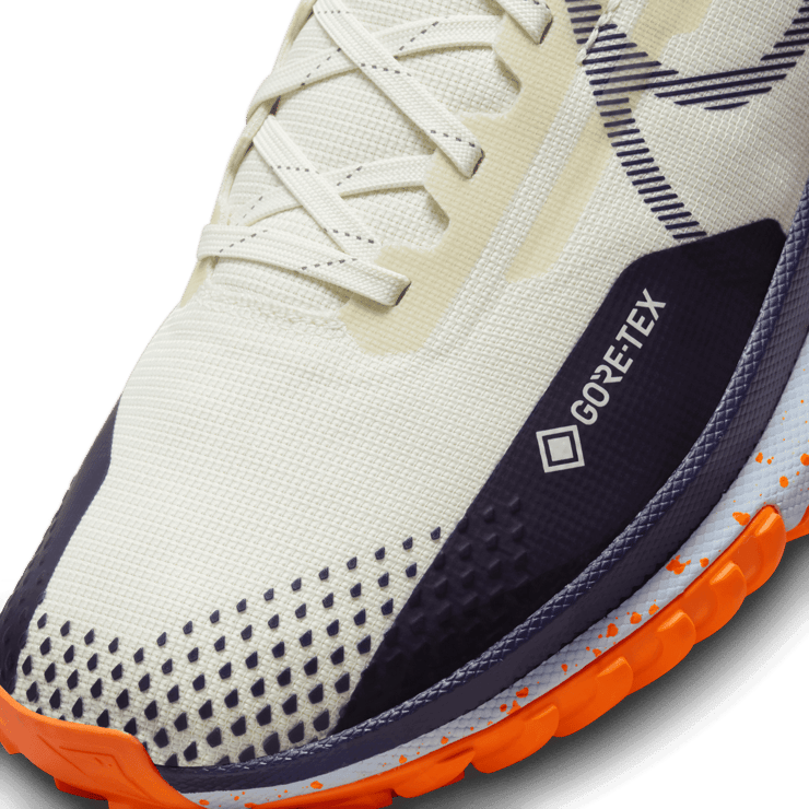 Nike React Pegasus Trail 4 GORE-TEX 'Sea Glass Total Orange' Angle 4