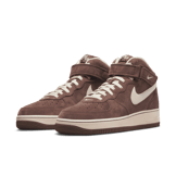 Nike Air Force 1 Mid Chocolate Angle 2
