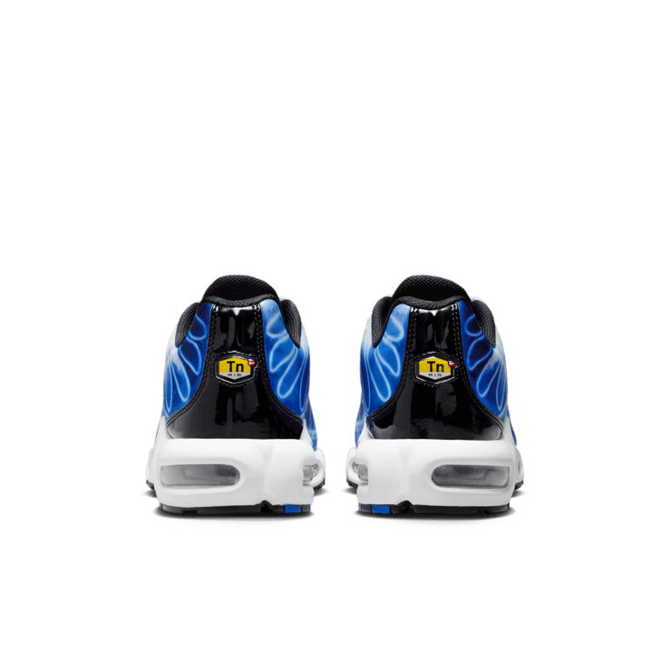 Nike Air Max Plus Light Photography Old Royal Angle 3