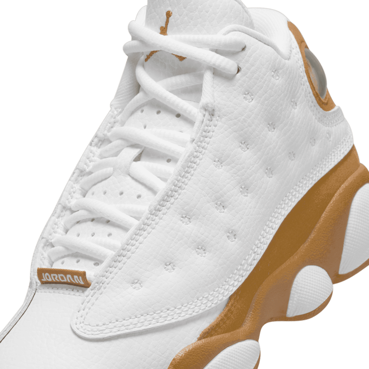 Air Jordan 13 Retro White Wheat (PS) Angle 4