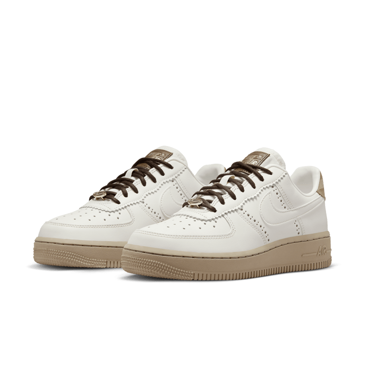 Nike Air Force 1 Low Brogue (W) Angle 2