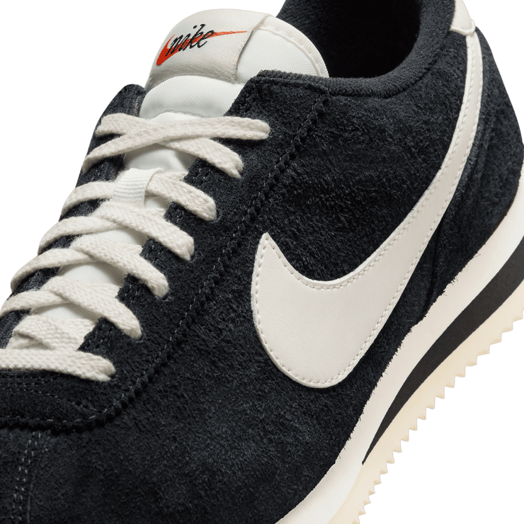 Nike Cortez Vintage Black Sail (W) Angle 4
