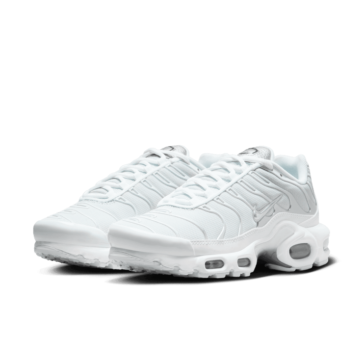 Nike Air Max Plus White Metallic Silver (W) Angle 3