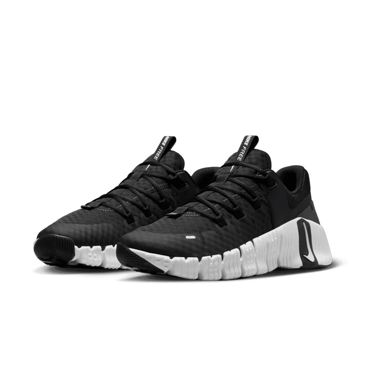 Nike Free Metcon 5 'Black White' Angle 2