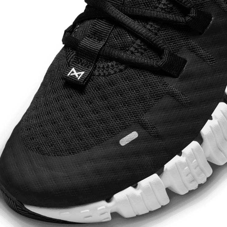 Nike Free Metcon 5 'Black White' Angle 4