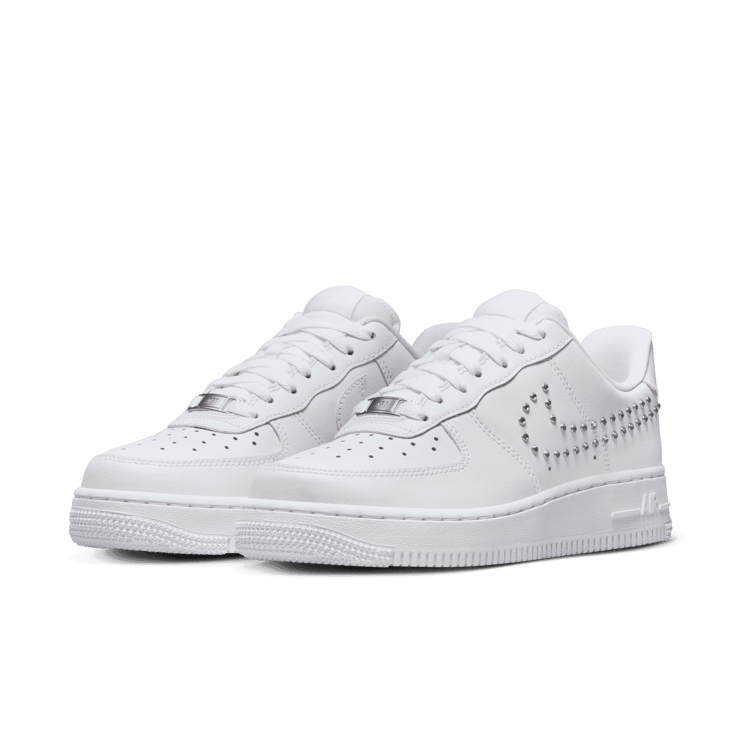 Nike Air Force 1 '07 Angle 3