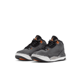 Air Jordan 3 Retro Fear (PS) (2023) Angle 2