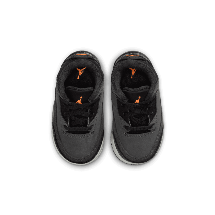 Air Jordan 3 Retro Fear (TD) (2023) Angle 1
