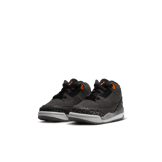 Air Jordan 3 Retro Fear (TD) (2023) Angle 2