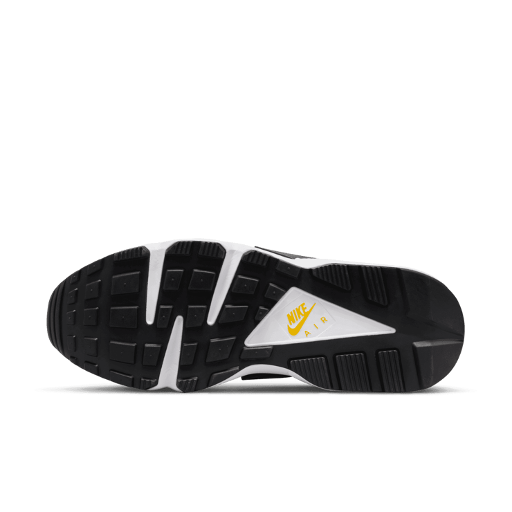 Nike Air Huarache Michigan Angle 0