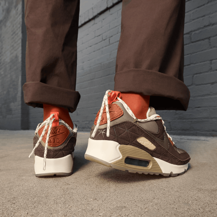 Nike Air Max 90 SE Baroque Brown Khaki (W) Angle 0