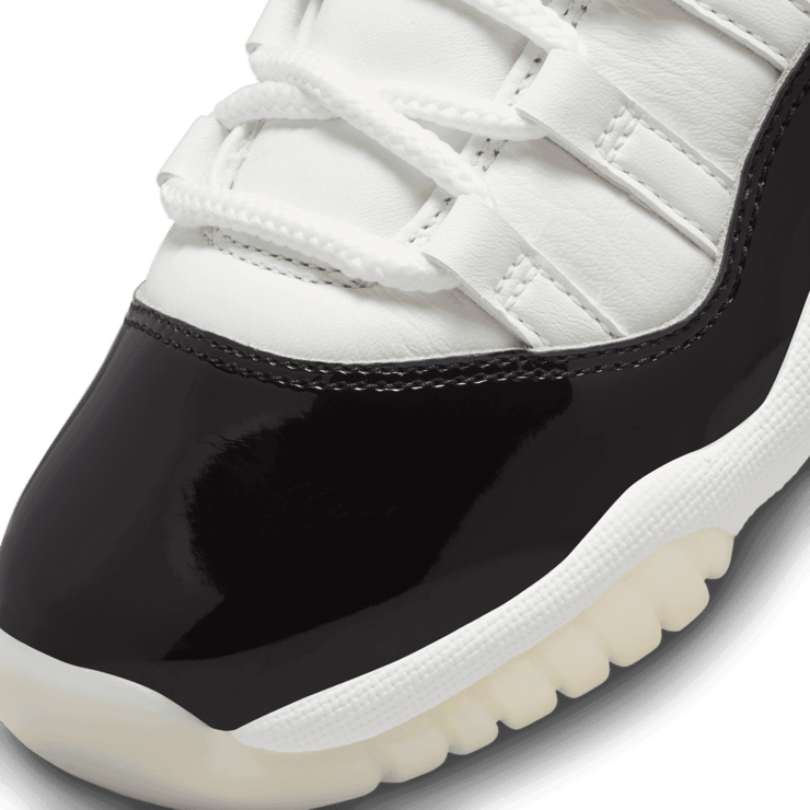Air Jordan 11 Retro Gratitude (2023) (GS) Angle 4