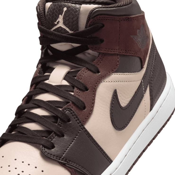 Air Jordan 1 Mid SE Paris YMCA Angle 4