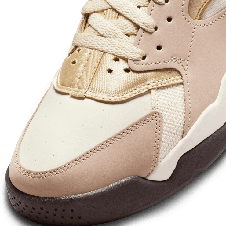 Nike Air Flight Huarache Baroque Brown Angle 4