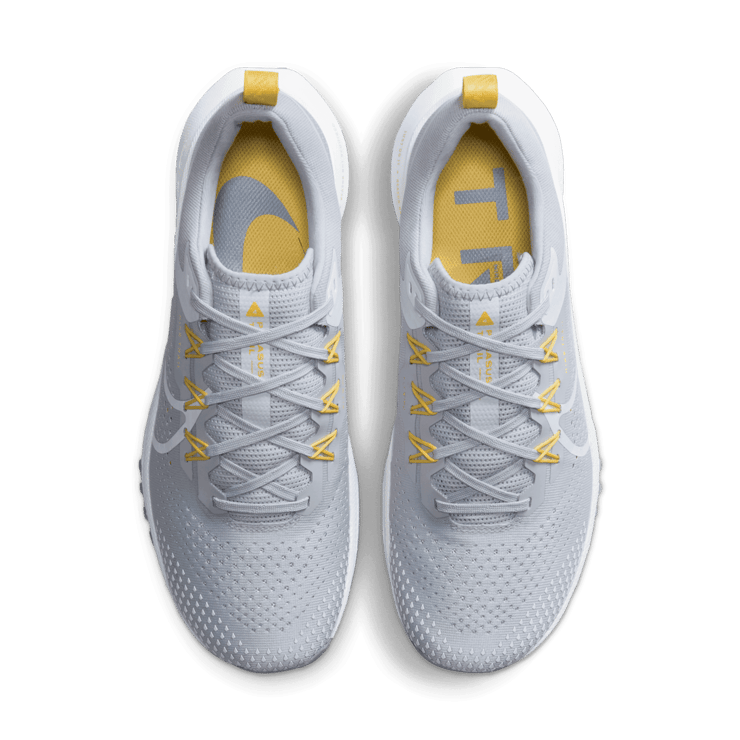 Nike React Pegasus Trail 4 'Wolf Grey Saturn Gold' Angle 1