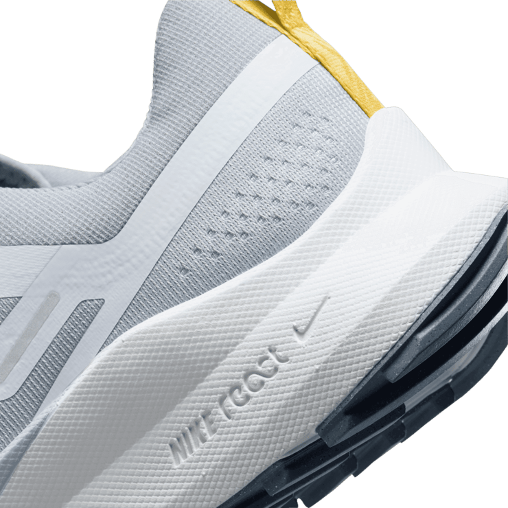 Nike React Pegasus Trail 4 'Wolf Grey Saturn Gold' Angle 5