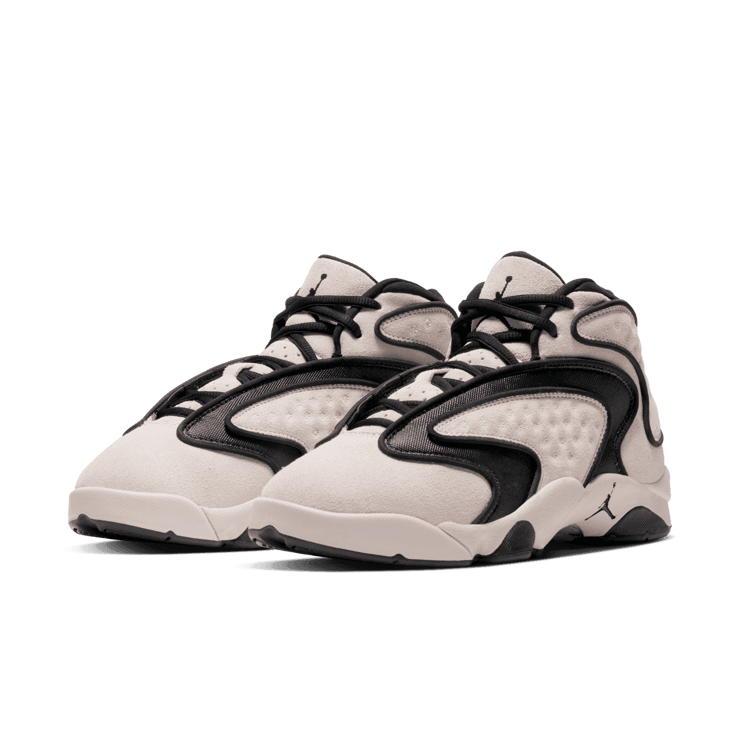 Air Jordan OG 'Barely Rose' (W) Angle 2