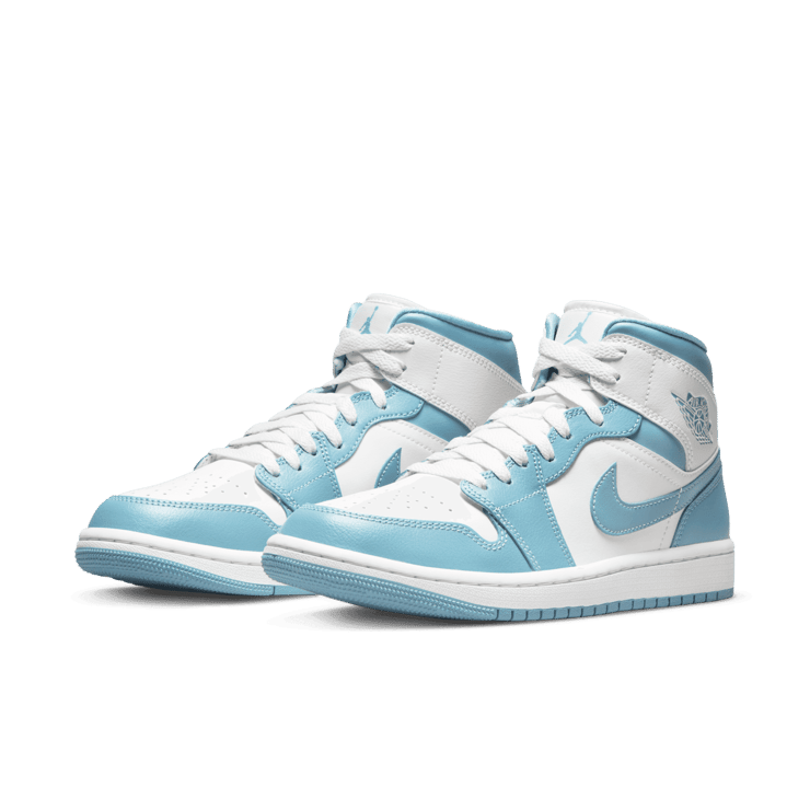 Jordan 1 Mid UNC (W) Angle 2