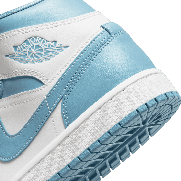 Jordan 1 Mid UNC (W) Angle 5