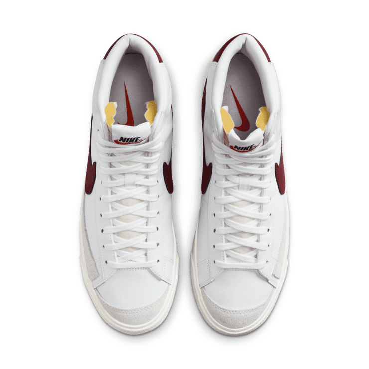 Nike Blazer Mid '77 Vintage 'White Team Red' Angle 1