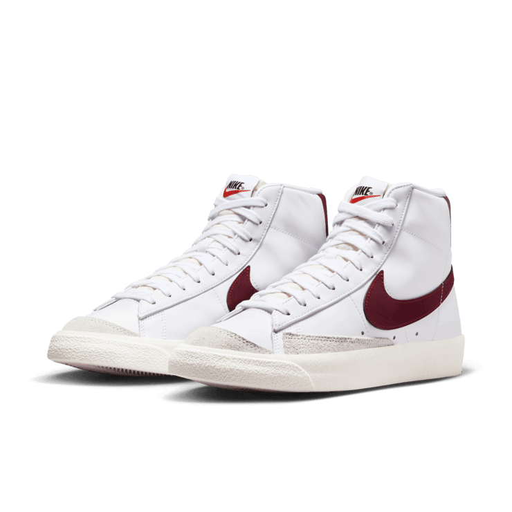 Nike Blazer Mid '77 Vintage 'White Team Red' Angle 2